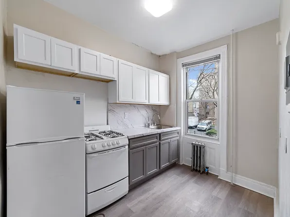 115 Moffat Street image 2 of 5