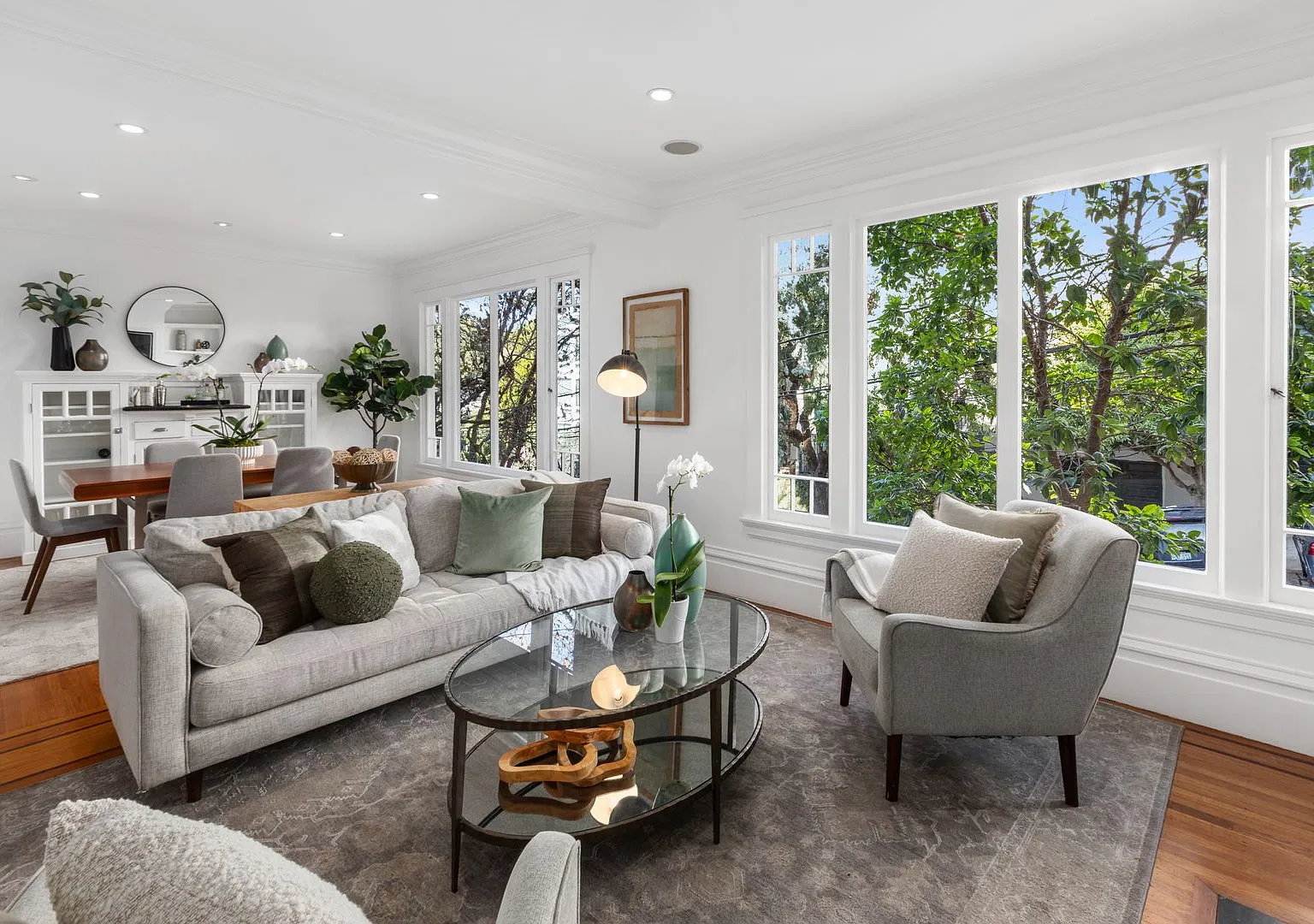 Charming & Updated 2 Bed, 1 Bath Russian Hill Condo - TV's and Speakers Included — Photo 3