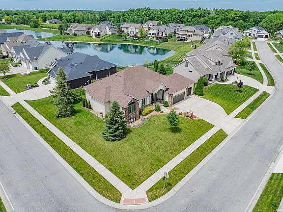 3rd image of 6901 Endicott Dr