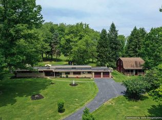 279 Green Valley Rd, Eighty Four, PA 15330