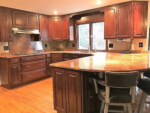 2nd image of 66 Southwedge Dr