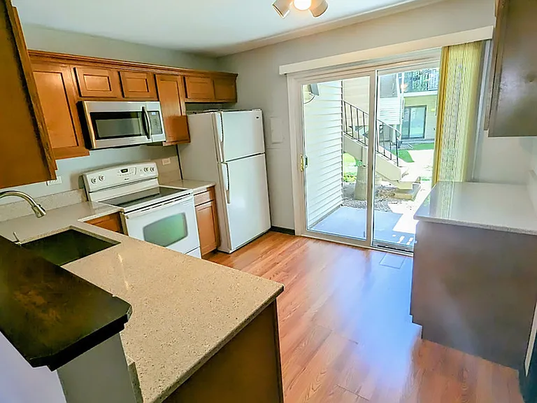 165 N Waters Edge Dr #102 — Photo 5