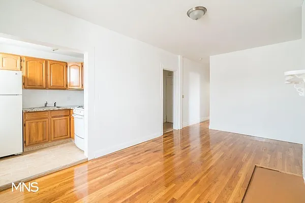 Rented by MNS | media 17