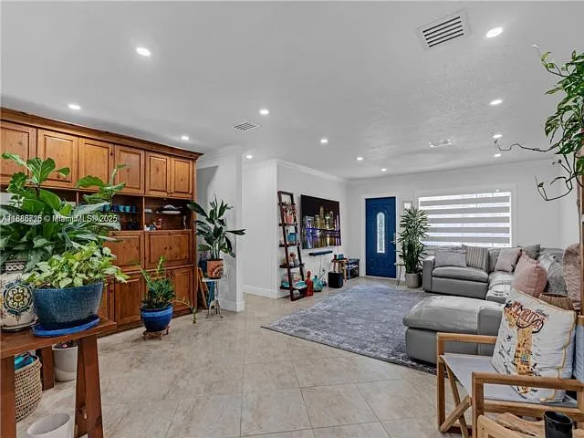 9901 SW 35th Ter — Photo 18
