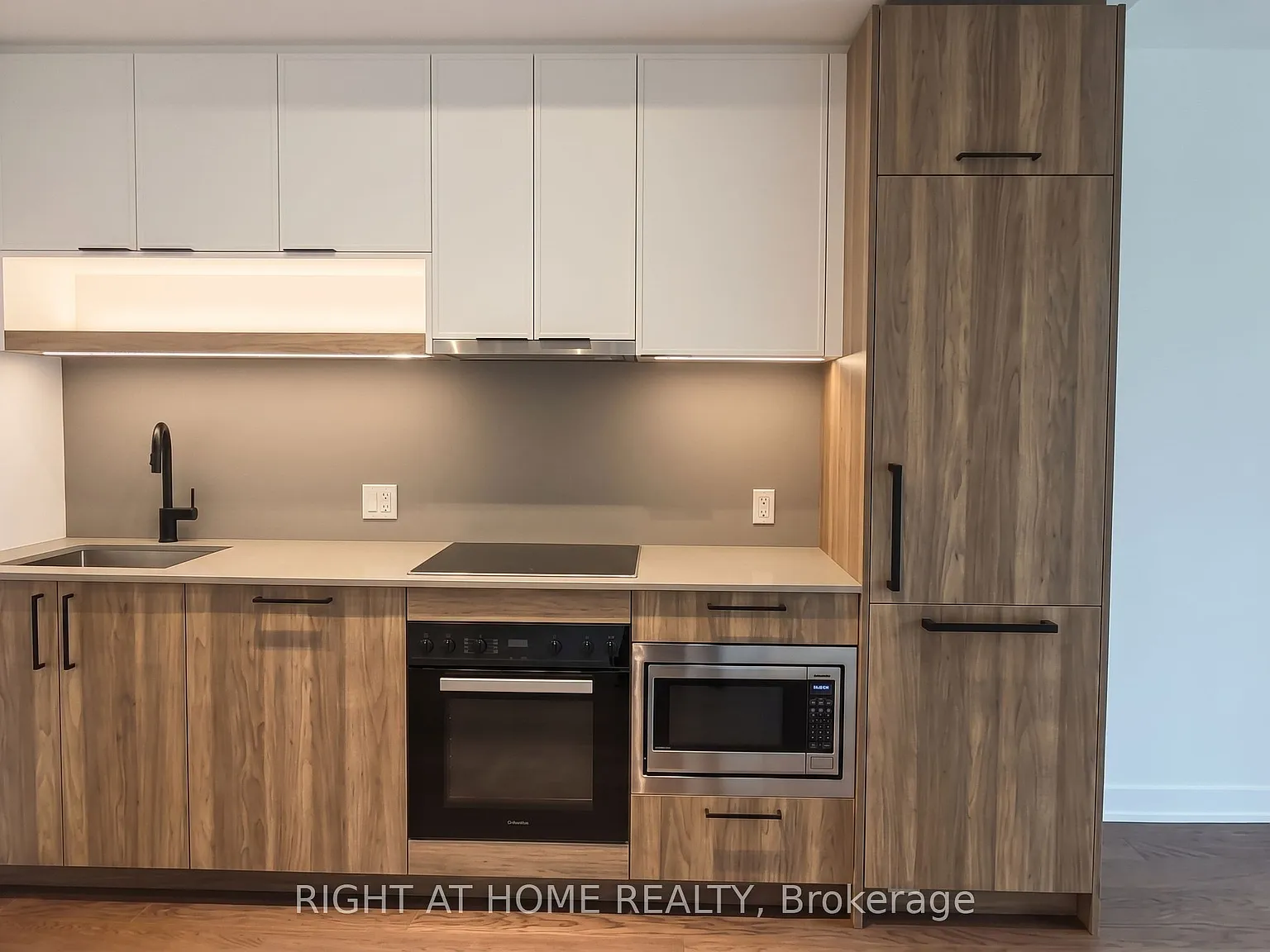 2 bed, $2,325 — Photo 3