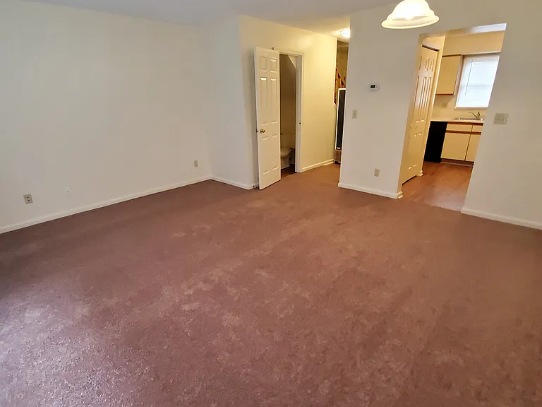 49 Alderman Dr #27 — Photo 3