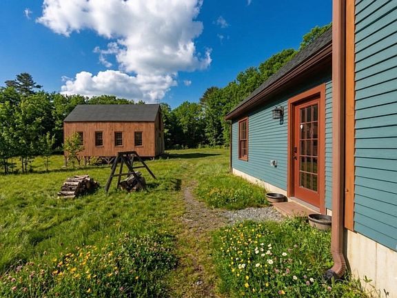 2nd image of 120 North Road