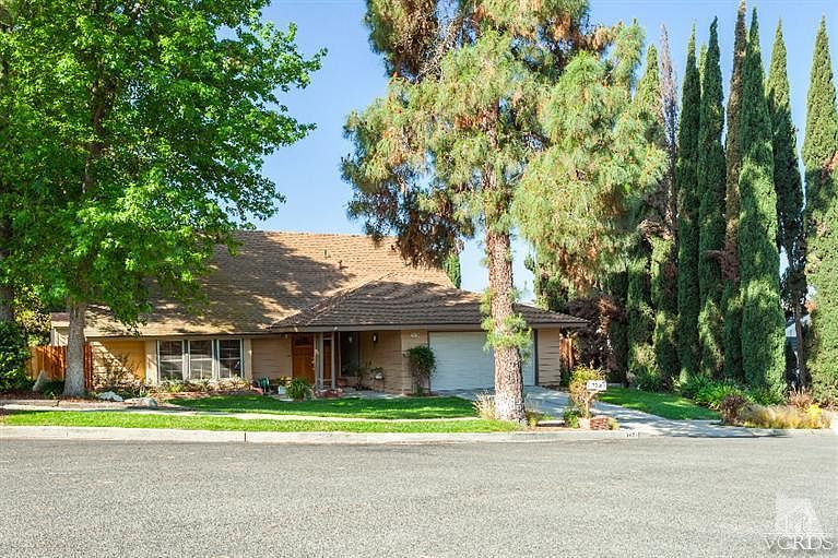 1st image of 3821 Cresta Ct