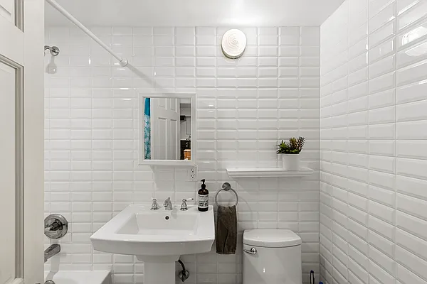 Rented by Douglas Elliman | media 11