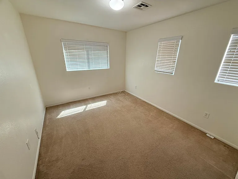 2416 Cockatoo Dr — Photo 14