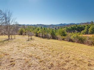 42 Little Oak Rd, Leicester, NC 28748
