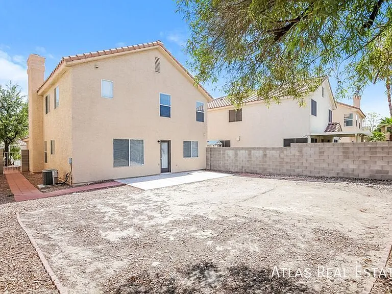 8328 Sky Canyon Ct — Photo 17