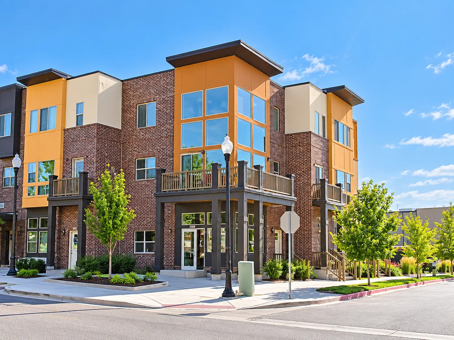 9 W Gilbride Ave — Photo 1