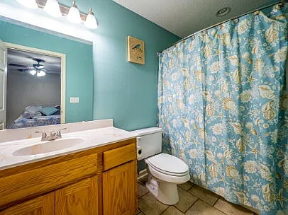 3 bed, 2.0 bath, 1340 sqft, $1,575 — Photo 2