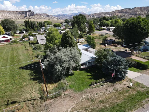120 W Main St, Henrieville, UT 84736
