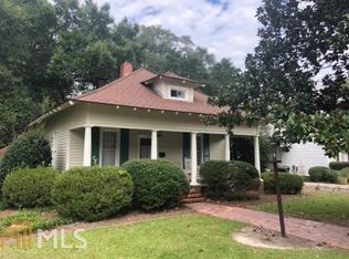 327 Savannah Ave, Statesboro, GA 30458