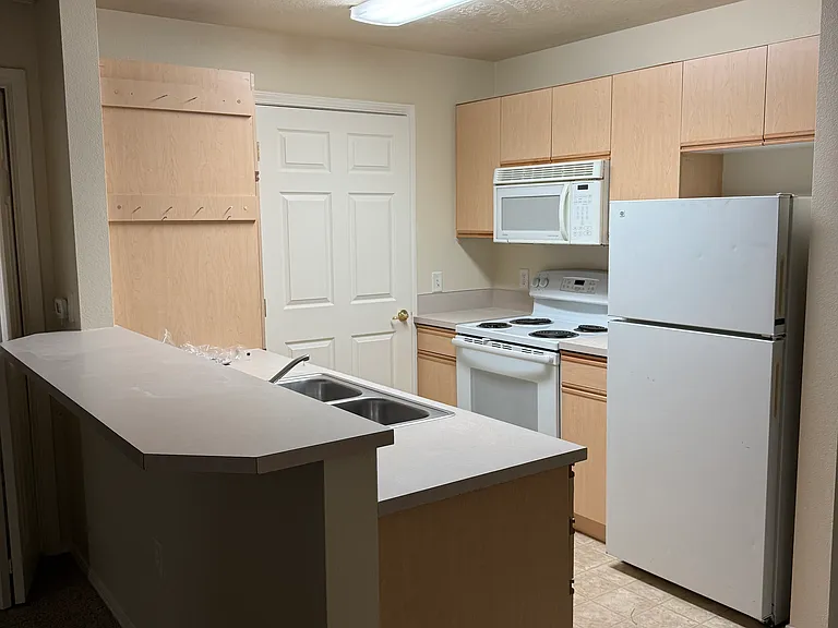 6211 W Douglas Ln #102 — Photo 3
