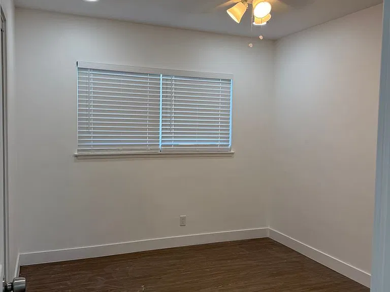 12681 Aristocrat Ave — Photo 6