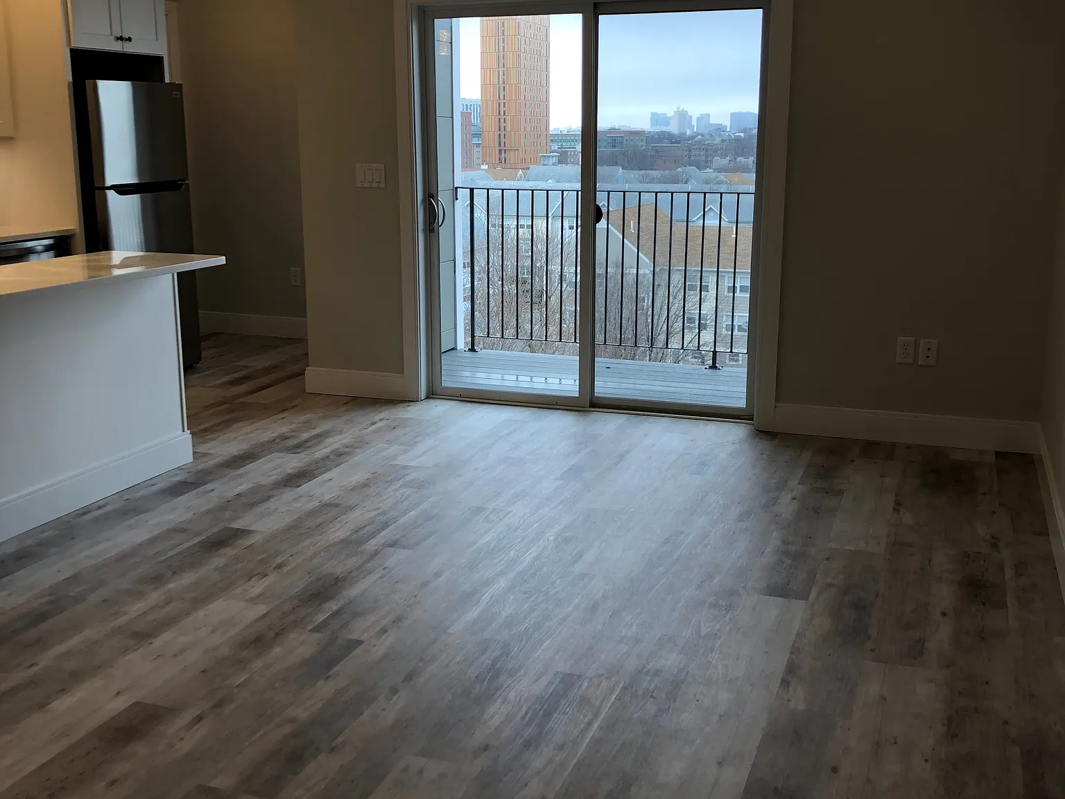 1 bed, 500 sqft, $3,000 — Photo 3