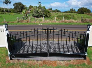 1525 Kaupakalua Rd, Haiku, HI 96708