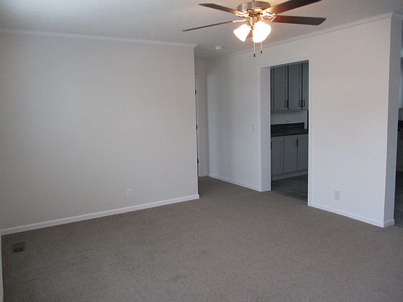 4th image of 131 Centerbrook Dr SE #88