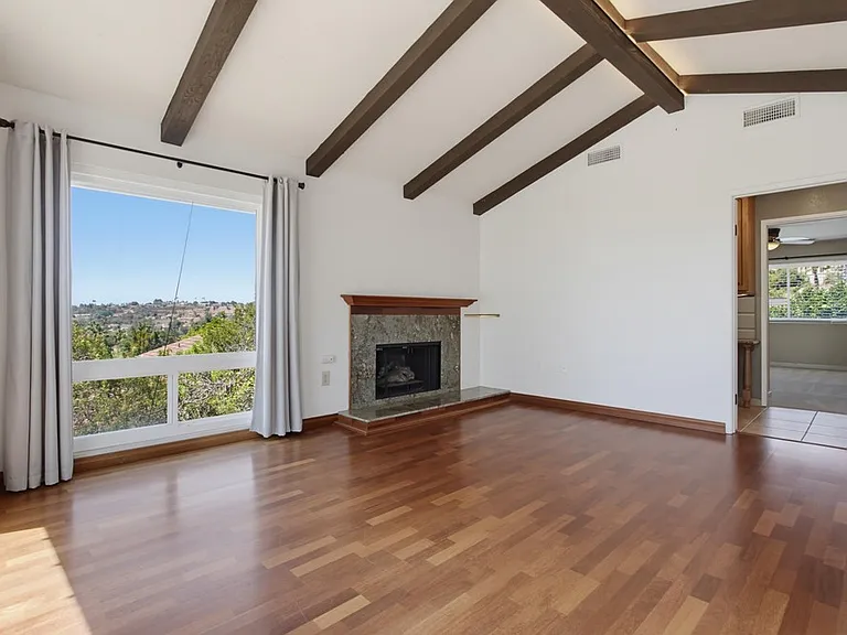 2039 Lemon Ave — Photo 25