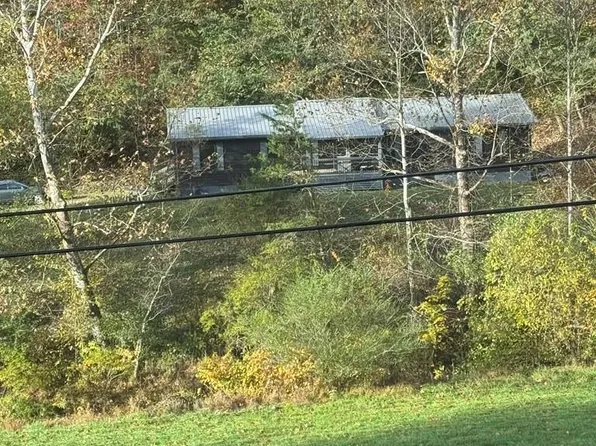 471 Route 1750, Prestonsburg, KY 41653