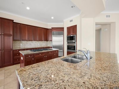 998 Stanford Ave APT 203, Baton Rouge, LA, 70808