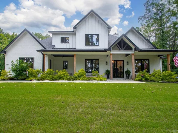 810 Caddo Dr, Benton, AR 72019