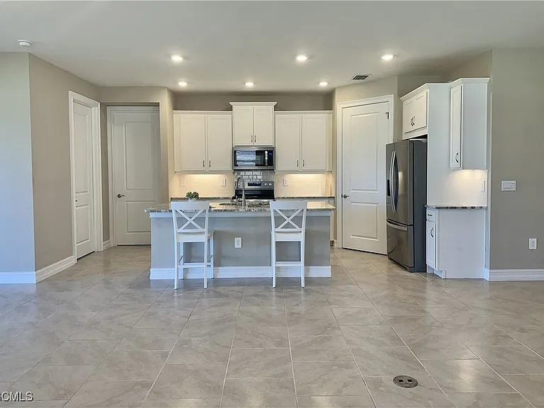 1401 Remington Trace Dr — Photo 10