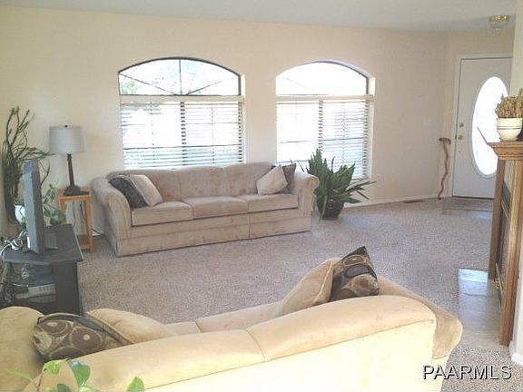 2nd image of 15 Shadow Vista St