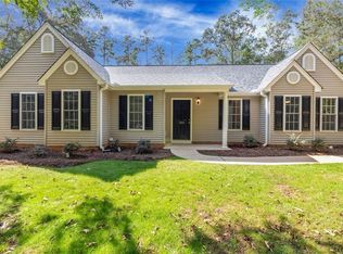 126 Oak Springs Cir, Central, SC 29630