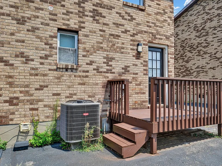 3100 Orchard Manor Cir — Photo 11