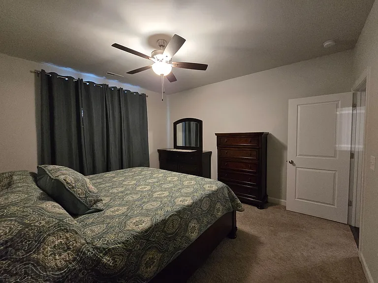 74 Hawk Ridge Dr — Photo 5