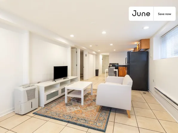 1841 N Mozart St, Chicago, IL 60647