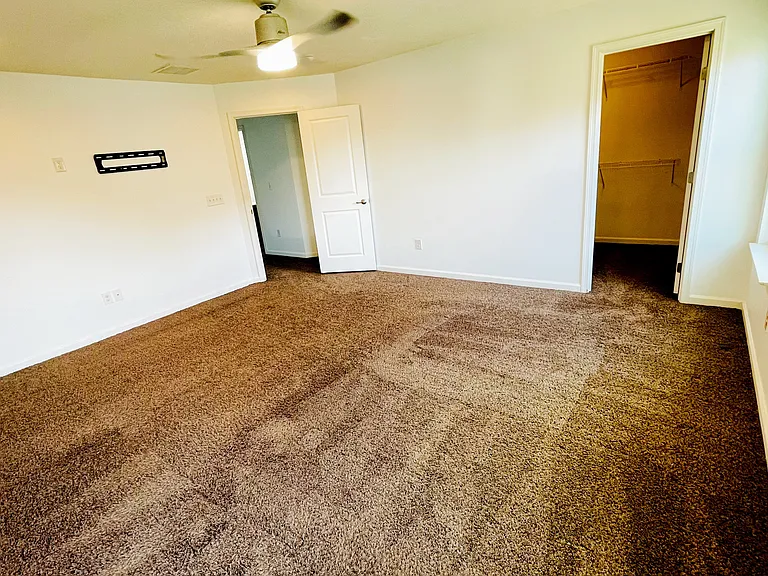 Carberry Dr — Photo 17