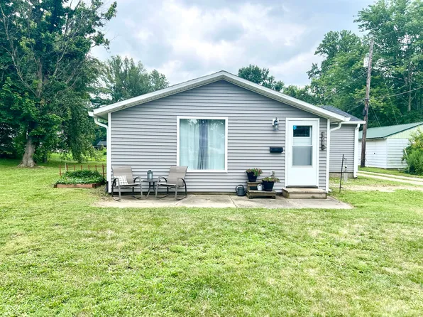 908 Pearl St, Covington, IN 47932