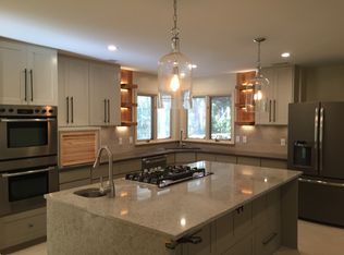 12 Hemingway Dr, Savannah, GA 31411