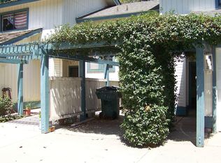 1105 S Pinkham Rd, Visalia, CA 93292