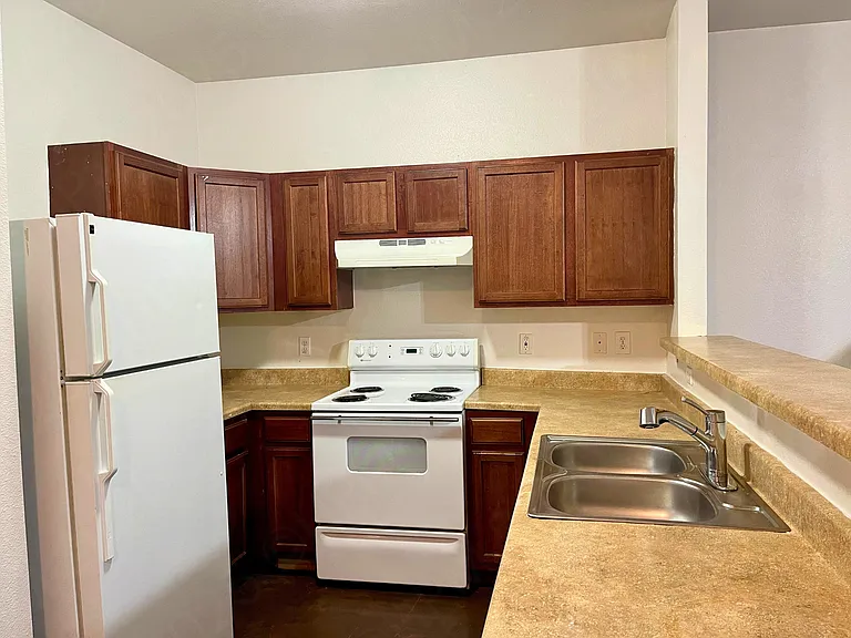 Kingsbury View-8603 — Photo 8