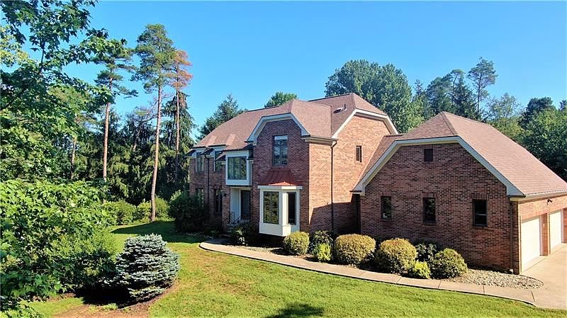 1st image of 115 Northbrook Dr