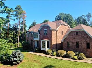 115 Northbrook Dr, Gibsonia, PA