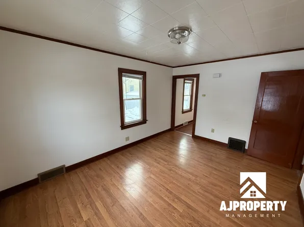 109 N Wayland Ave #1, Sioux Falls, SD 57103