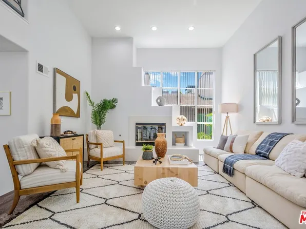 1135 17th St APT C, Santa Monica, CA 90403