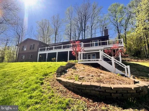 648 Creek Rd, Front Royal, VA 22630