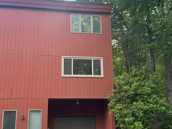 9 Evergreen Lane, Brattleboro, VT 05301