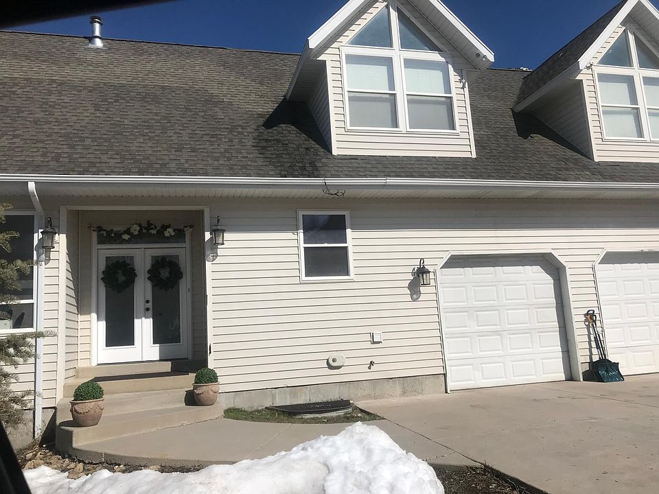 1st image of 105 E Highline Dr