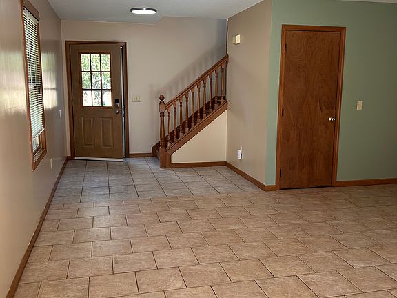 2nd image of 1864 Normandy Dr #B-1866