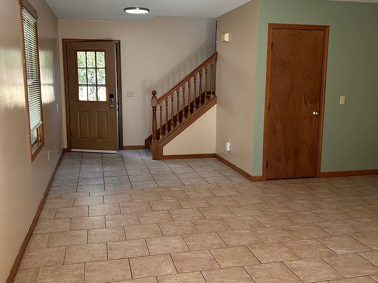 1864 Normandy Dr #B-1866 — Photo 2