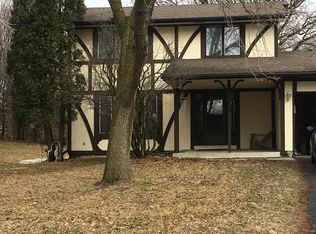 13636 Upper Elkwood Ct, Apple Valley, MN 55124